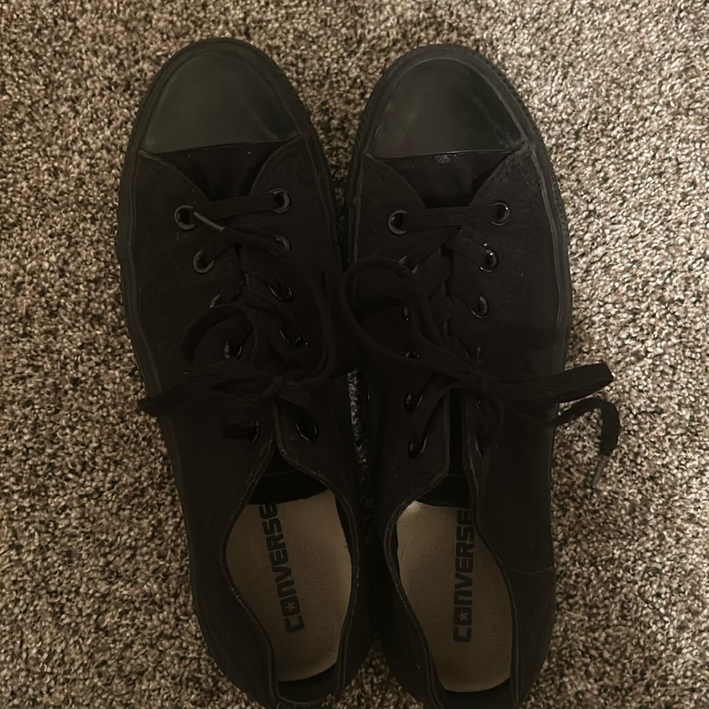 Black converse, women size 10